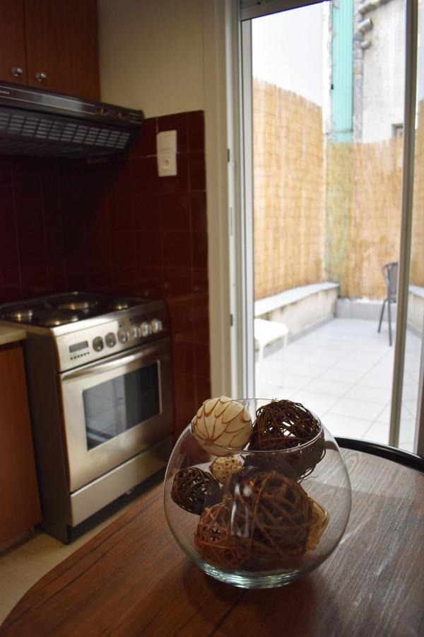 Olive - Happyhostgr - Downtown Apartment Volos Luaran gambar