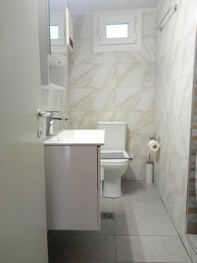 Olive - Happyhostgr - Downtown Apartment Volos Luaran gambar